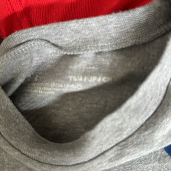 3 shirt bundle YS, YM Vineyard Vines, Under Armour, Columbia PFG - Picture 4 of 8